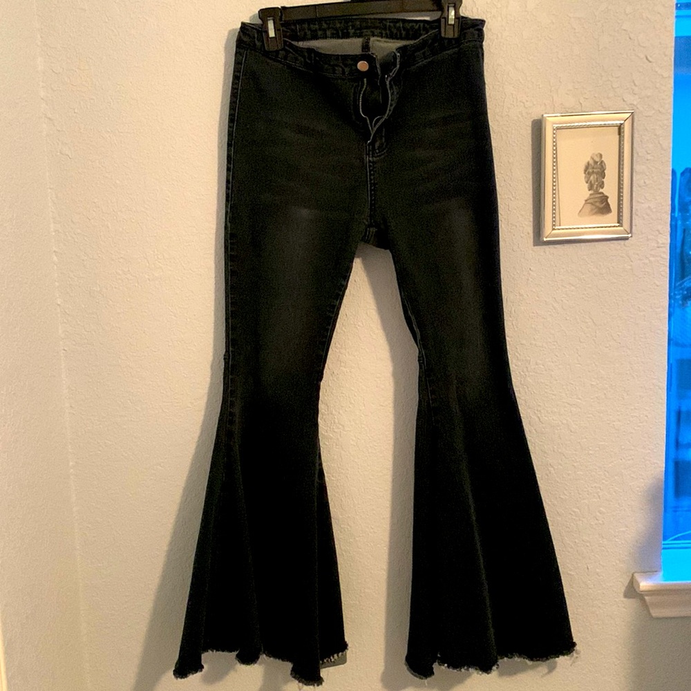 Super Flare Bell Bottom Jeans! 🪩🖤